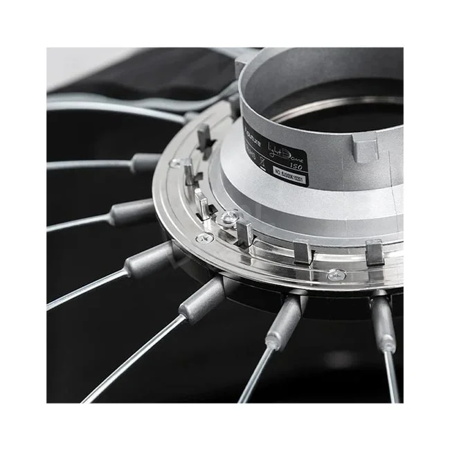 Aputure Light Dome 150 スピードリングとロッドの接続部分のクローズアップ
