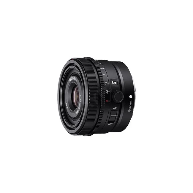 Sony FE 24mm F2.8 G 単焦点レンズの側面（操作部・絞りリング・フォーカスモードスイッチ）