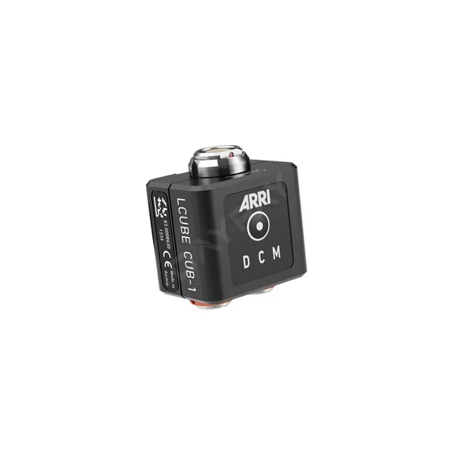 ARRI LCUBE CUB-1 本体正面と接続端子の外観