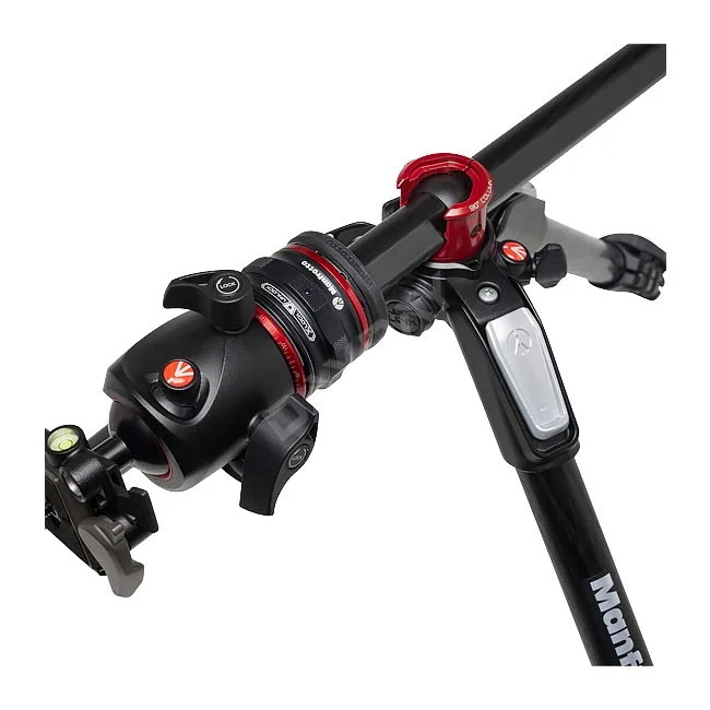 Manfrotto Photo Carbon Tripodの雲台とセンターポール部分の操作部