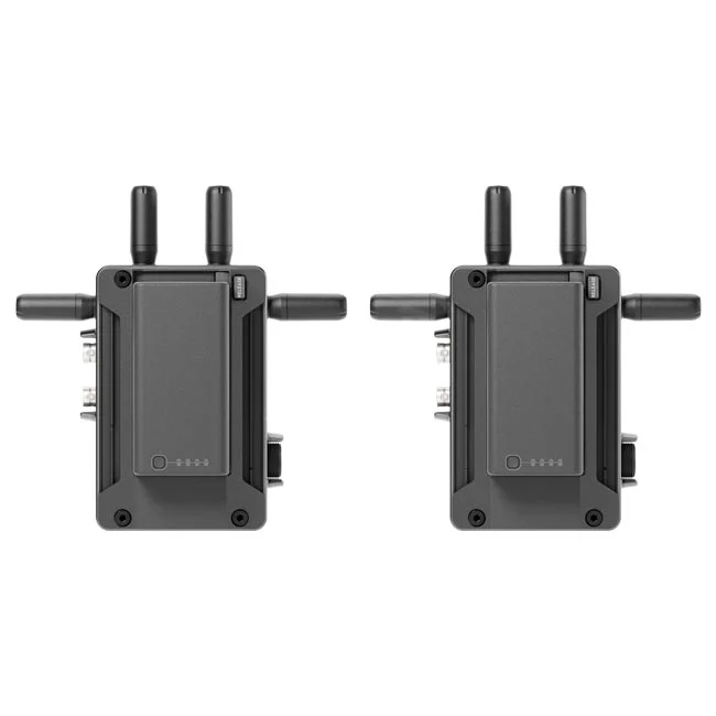 DJI Transmission TX/RX セット 本体正面のアンテナおよびバッテリー装着状態