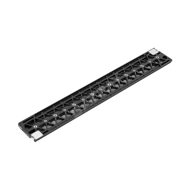 ARRI 24" Bottom Dovetail Plate (600mm) の全体像