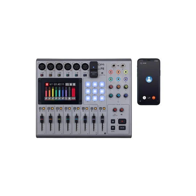 ZOOM PodTrak P8 レコーダー本体と接続されたスマートフォンの全体像