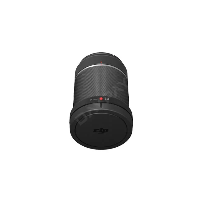 DJI DL 50mm F2.8 LS ASPH レンズ正面（レンズキャップ装着状態）