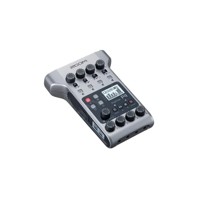 ZOOM PodTrak P4 レコーダーの本体正面・操作部と液晶画面