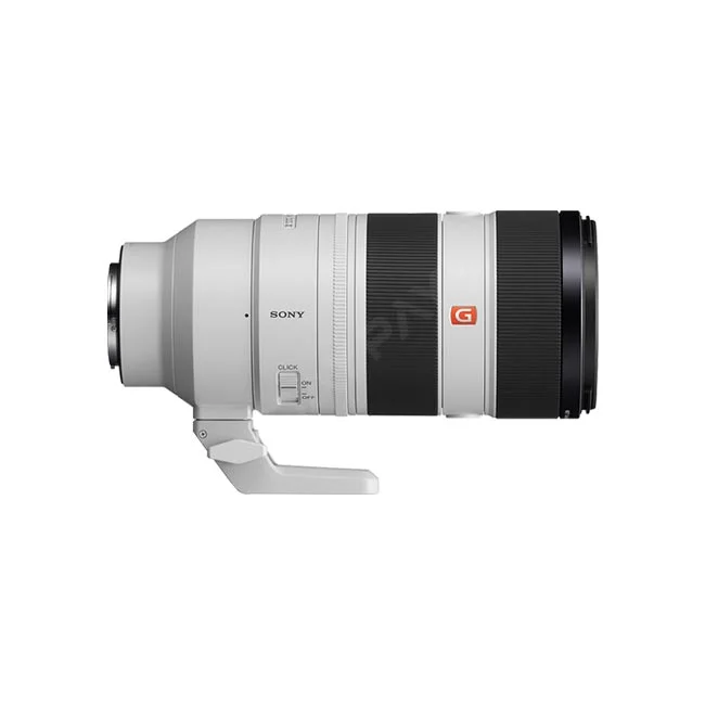 デイペイレンタル｜DAYPAY RENTALで提供するSony FE 70-200mm F2.8 GM OSS IIレンズの側面全体像。カメラレンタルや撮影機材レンタルで利用される白を基調としたズームレンズ本体と三脚座、スイッチ類のディテール。
