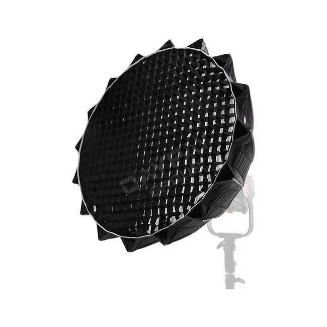 Aputure Quick Dome 90 ソフトボックスにグリッドを装着した正面斜めからの状態