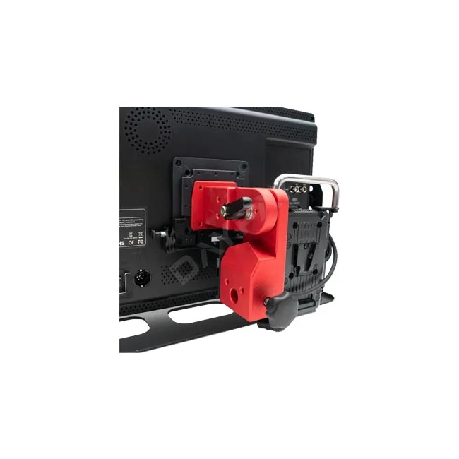 Technical farm TF VESA Quick Plate Systemの背面取付状態