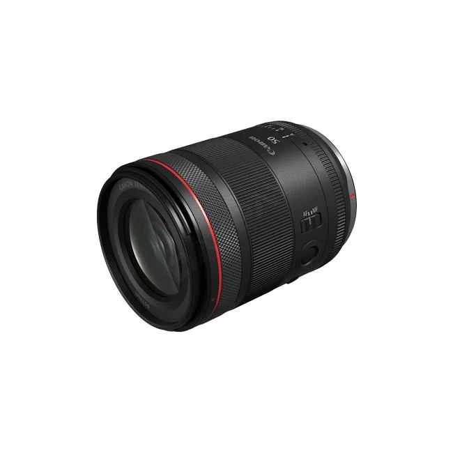 Canon RF50mm F1.4 L VCM レンズ本体の全体像（斜め前からのアングル、AF/MF切り替えスイッチとフォーカスリング周辺）