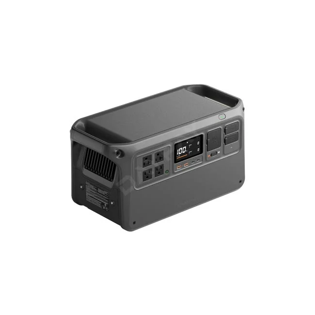 DJI Power 1000 V2 出力ポートと液晶ディスプレイが配置された前面および側面