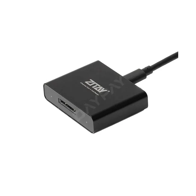 Zitay CFR-306 Card Reader Type A カード挿入口側の外観