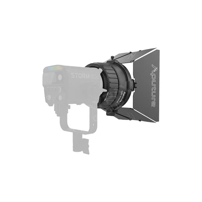Aputure CF4 Fresnel Barn Doors キットの側面詳細画像。撮影機材レンタルのデイペイレンタル｜DAYPAY RENTALが提供するSTORM 80c専用CF4 Fresnelおよび8枚羽バーンドアの形状や構造を確認できます。