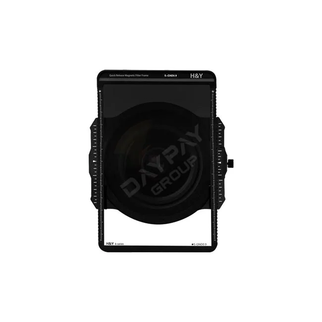 H&Y 100mm K-Series Filter Holder MK II 正面から見たフィルターホルダーとフィルター装着状態