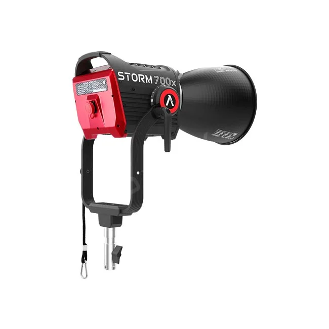 Aputure STORM 700x 本体とヨーク、リフレクターの全体像