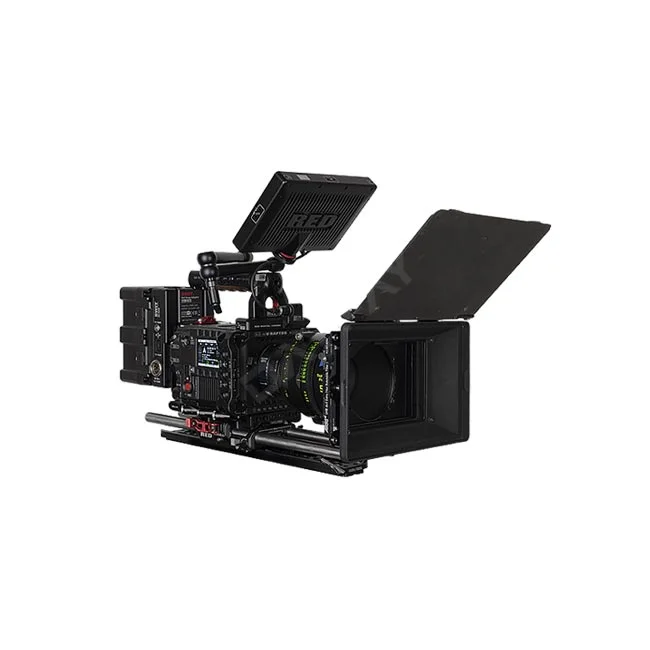 RED V-RAPTOR [X] 8K VV シネマカメラ マットボックスとモニターを装着した全体斜めアングル