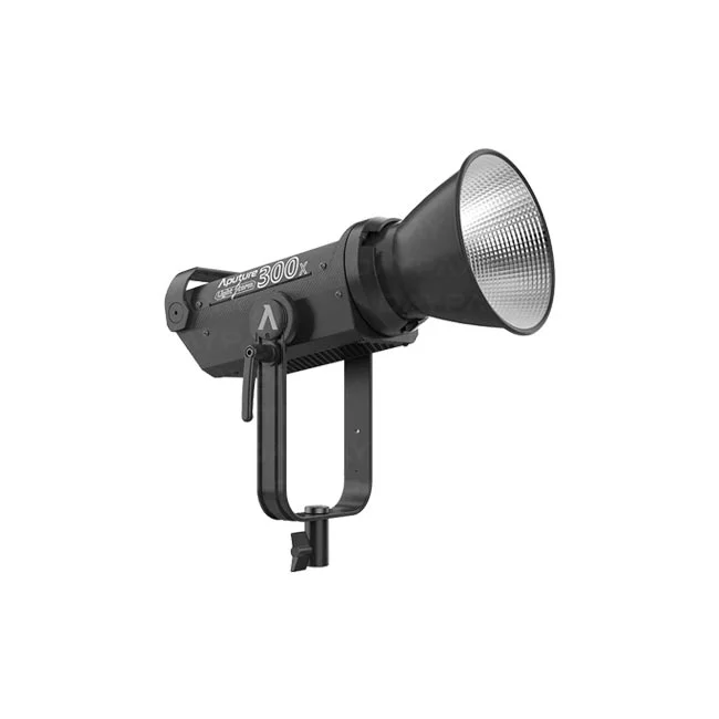 Aputure LS-300X 本体とリフレクターの全体像