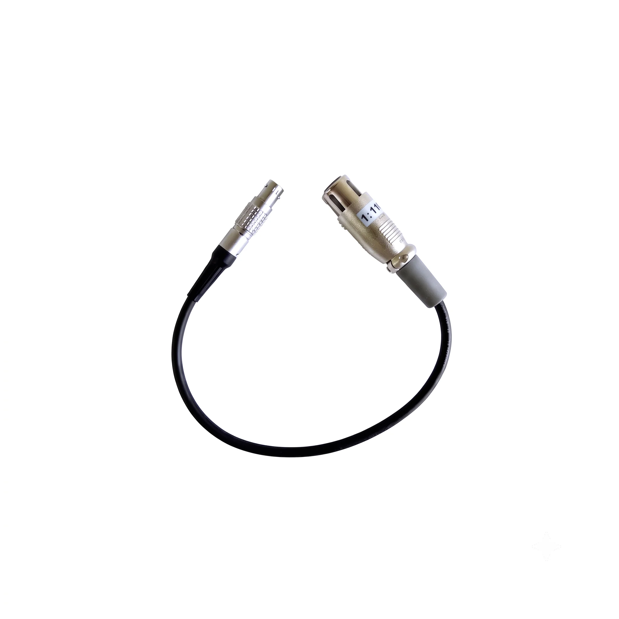 デイペイレンタル｜DAYPAY RENTALの撮影機材レンタルで利用できるRonin 4D用 Lemo6Pin-XLR4Pin Cable (30cm)のケーブル（Lemo6ピンとXLR4ピンコネクタ付き）
