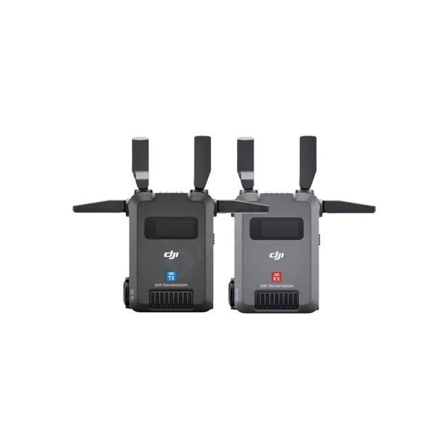 DJI SDR Transmission Comboの本体とアンテナを示す撮影機材レンタル製品の画像。デイペイレンタル｜DAYPAY RENTALの機材レンタルでご利用いただけます。