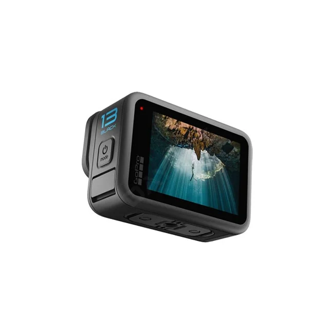 GoPro Hero 13 BLACK 측면 전원 모드 버튼과 로고 각도