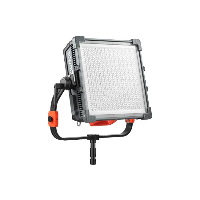 Godox P600R Hard Pro 전면부와 요크 마운트