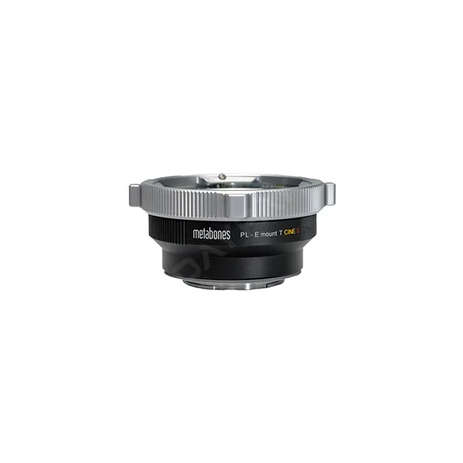Metabones Mount Adapter (PL to E) 측면 마운트 링과 브랜드 로고