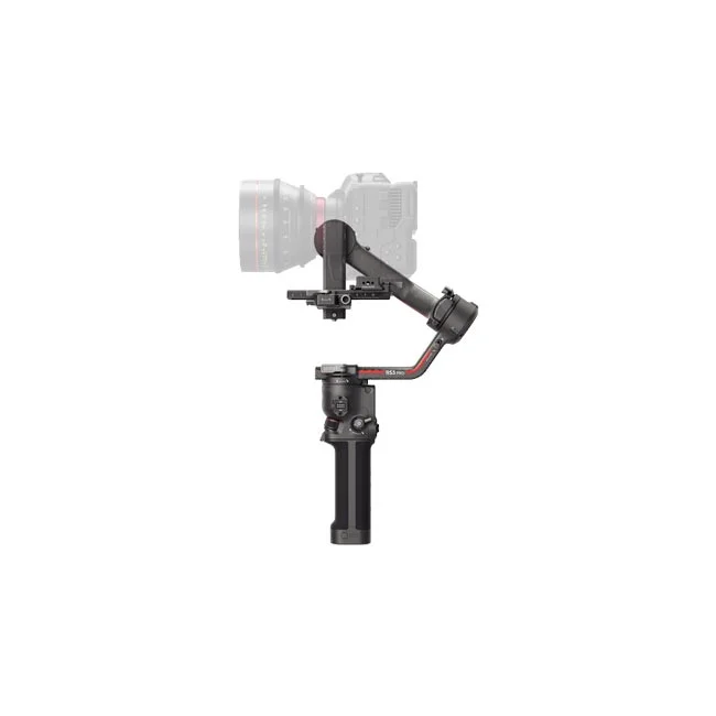 DJI RS3 Pro 측면 전체 모습과 장착된 카메라