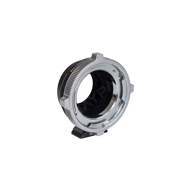 Metabones Mount Adapter (PL to E) 정면 마운트 부위와 잠금 링