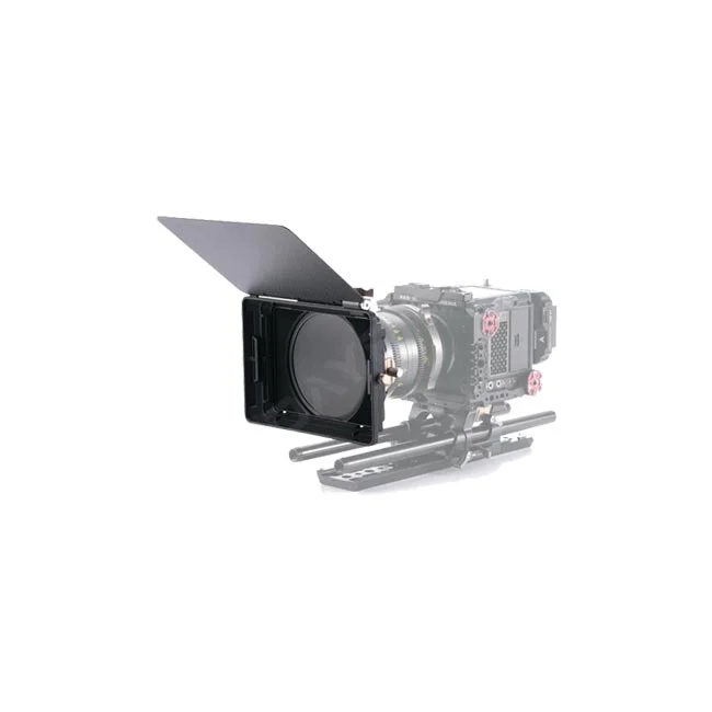 Tilta MB-T16-A Matte Box 상세 이미지 - 카메라 리그에 장착된 매트박스와 상단 플래그 구성