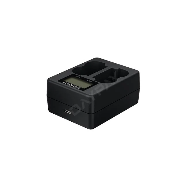Fujifilm BC-W235 Charger 전면 상태 표시창과 USB-C 단자