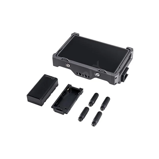 DJI High-Bright Remote Monitor 구성품인 모니터 본체, 배터리, 배터리 플레이트 및 안테나