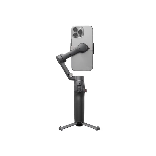 DJI Osmo Mobile 8 스탠더드 콤보에 스마트폰이 장착된 정면 이미지