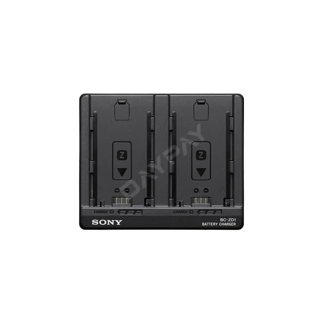 Sony BC-ZD1 듀얼 배터리 충전기 전면 슬롯과 브랜드 로고