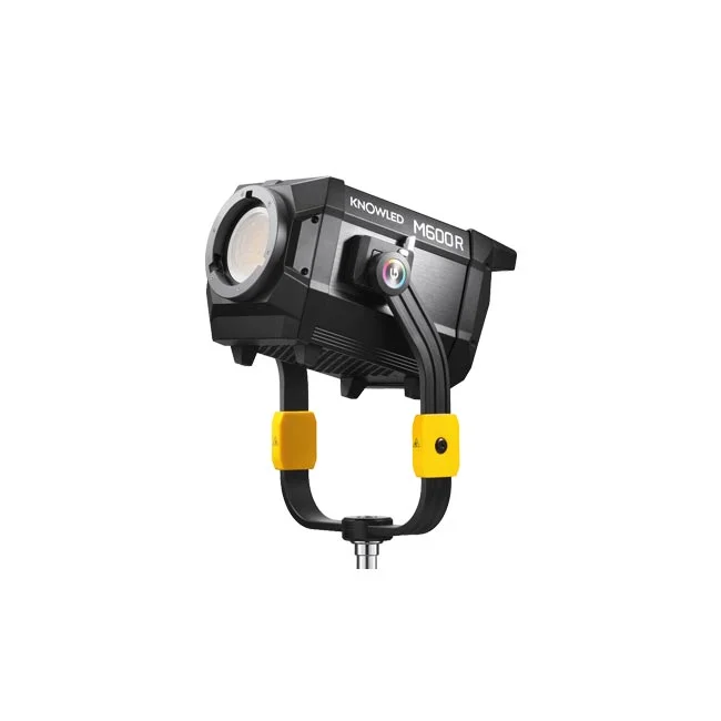 Godox M600R 전면부와 브래킷 마운트