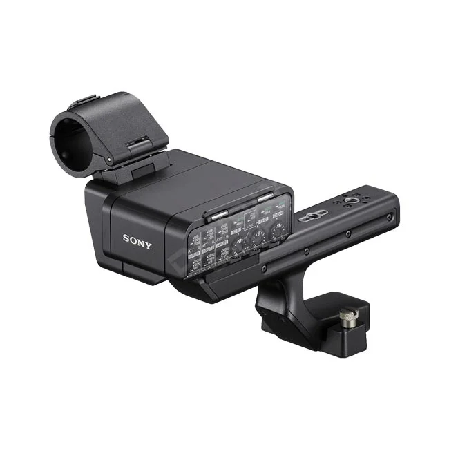 소니 FX5 XLR Handle Unit 제품의 측면 및 오디오 컨트롤 패널이 보이는 상세 모습
