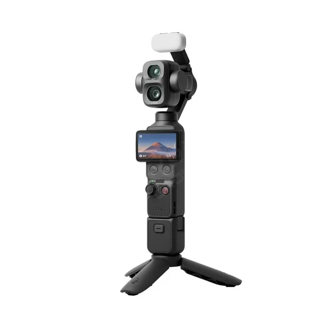 DJI Osmo Pocket 4P 브이로그 콤보 본체와 펼쳐진 미니 삼각대, 상단 조명