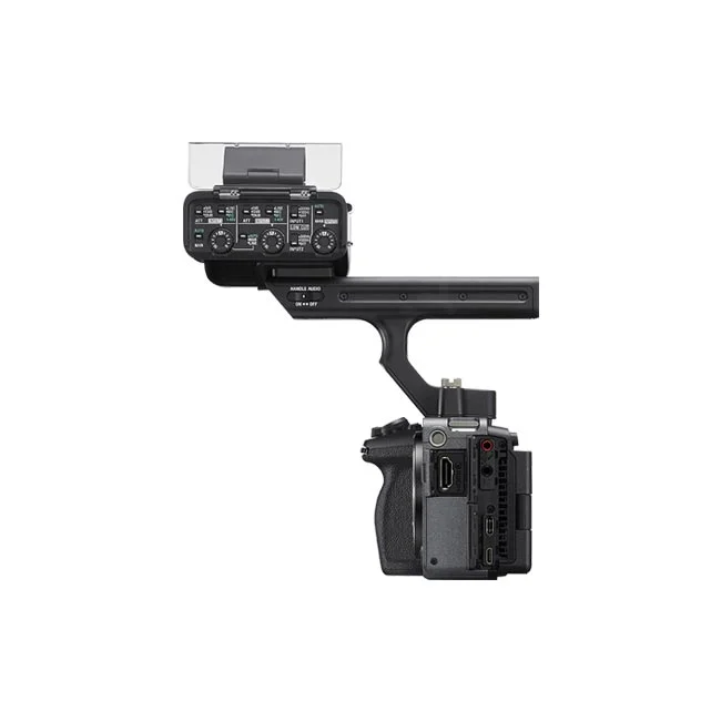 Sony FX30 機身側面連接介面與安裝 XLR 收音手把