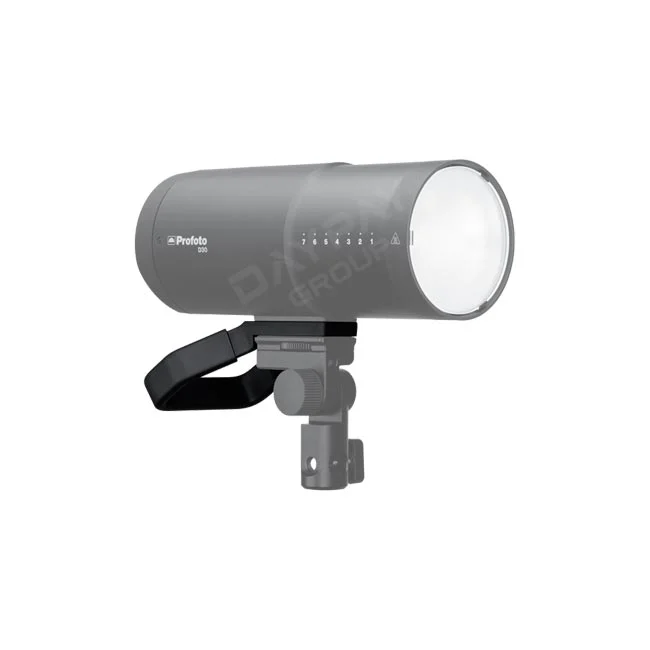 Profoto D30 OCF Handle 安裝於燈具底部的側面與手柄外觀