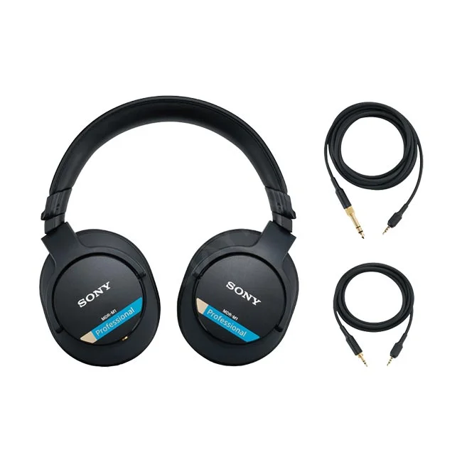 Sony MDR-M1 監聽耳機與隨附耳機線配件