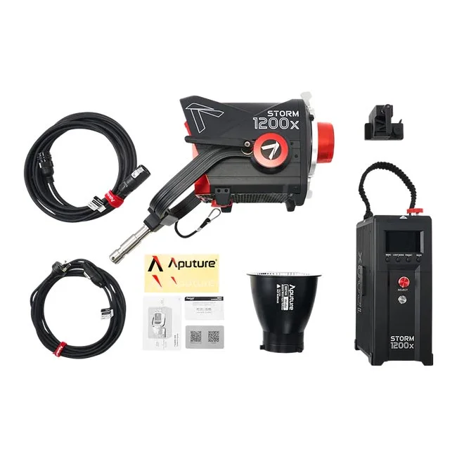 Aputure STORM 1200x 燈光主機、控制盒、標準反射罩、連接線材與隨附配件總覽