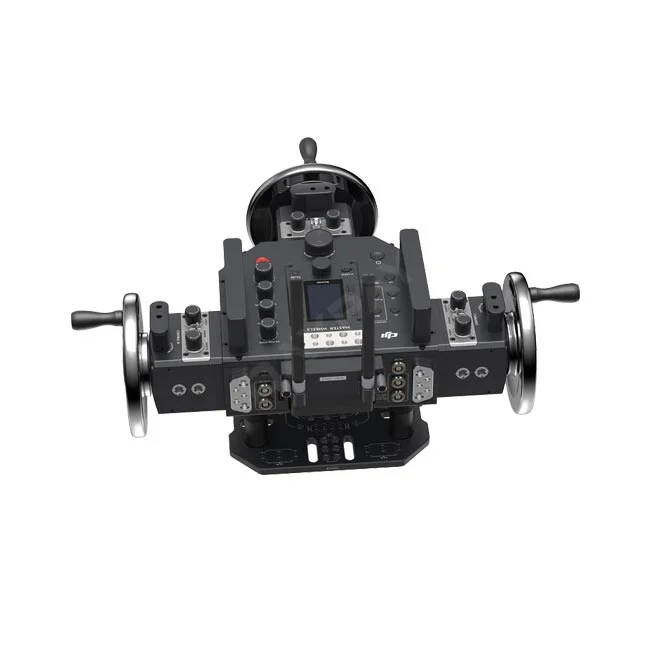 DJI Master Wheels 正面控制面板與雙輪操作介面