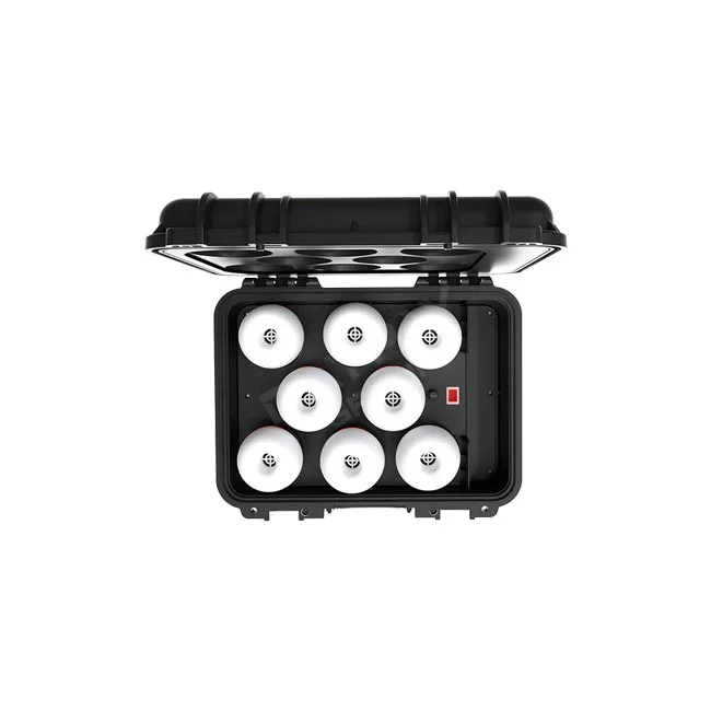 Aputure Accent B7c 8-Light Kit 充電手提箱內部與 8 盞燈泡擺放收納狀態