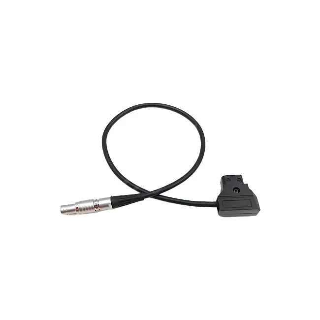 Zitay D-Tap to 2-Pin Cable 實品特寫照，展示帶有 D-Tap 公頭與 2-Pin 接頭的黑色電源線，提供日付租賃 DAYPAY RENTAL 器材出租與相機租賃服務。