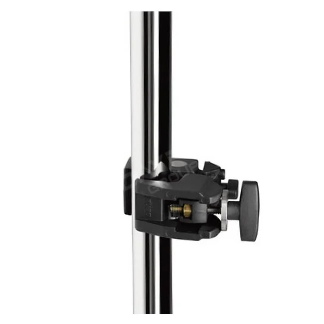 Kupo KCP-700B Super Convi Clamp 夾持於圓管上的安裝狀態