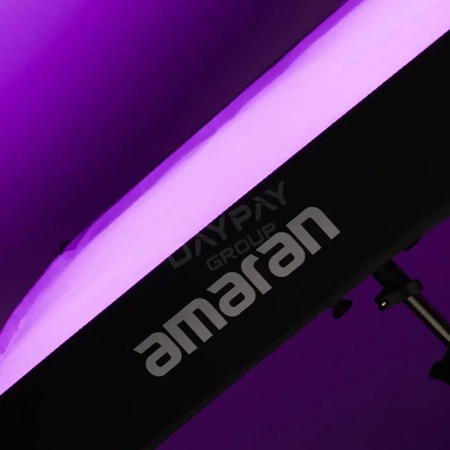 Amaran F22c 燈板發光面與側邊 amaran 標誌特寫