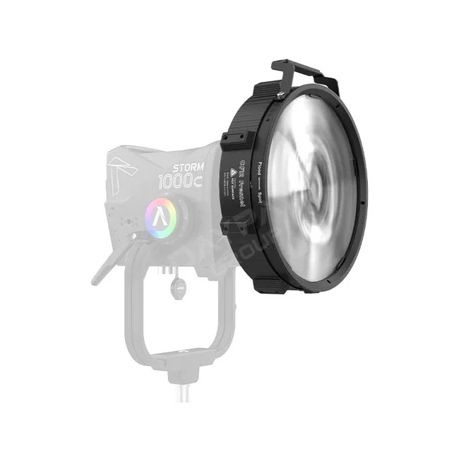Aputure CF12 Fresnel 燈具正面安裝與透鏡外觀