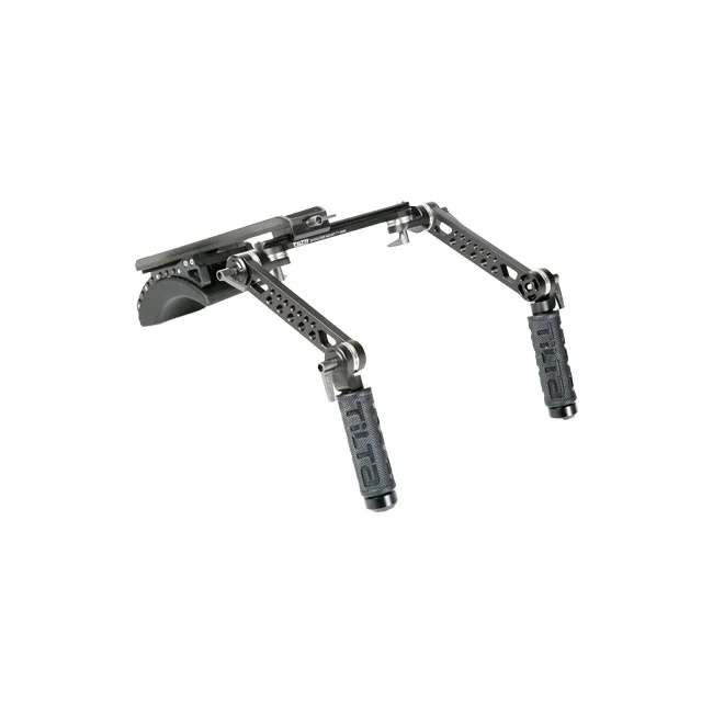 Tilta 15mm Dovetail Shoulder Mount 正面與雙手把角度特寫