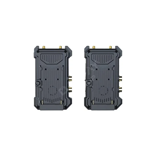 Hollyland Cosmo C1 機身正面與電池扣板設計